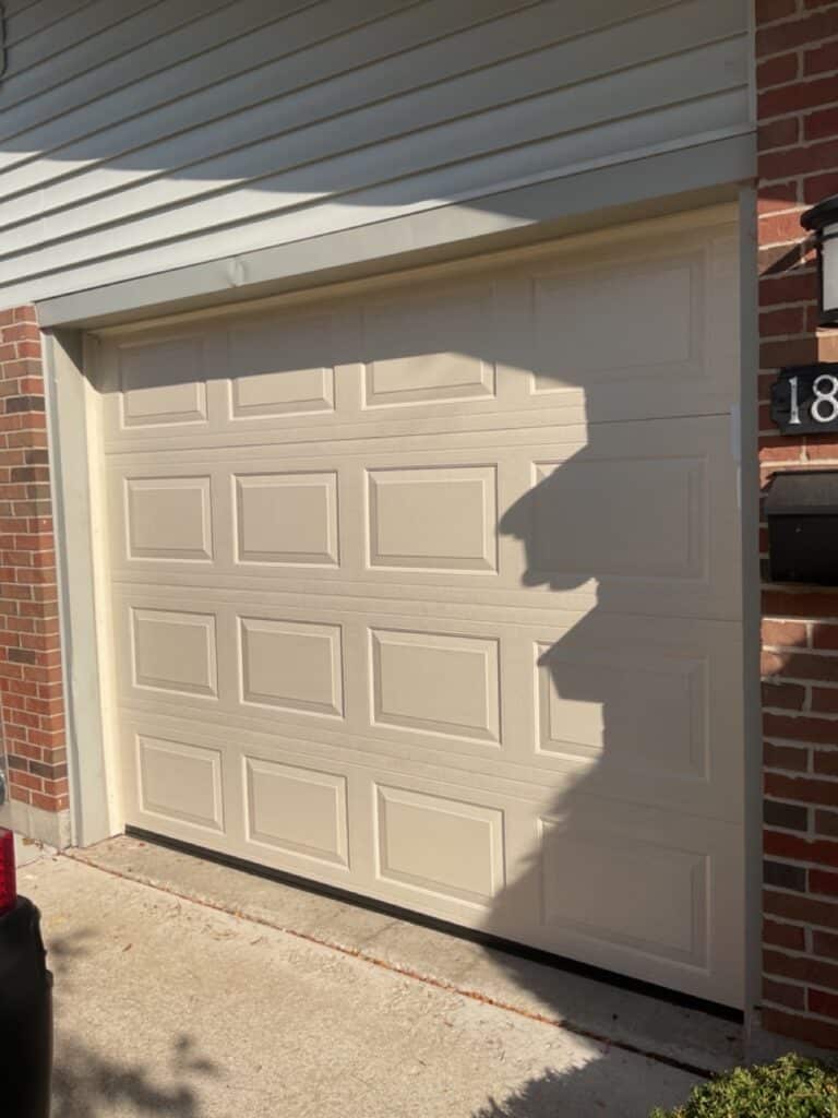 Overdoors of Illinois Residential Garage Doors4