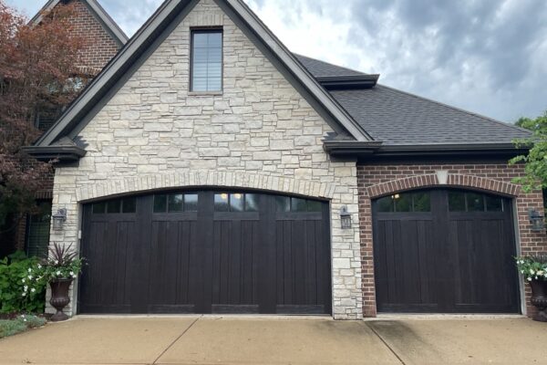 Clopay Canyon Ridge Design CAN212 Clear Cypress, Espresso over Espresso, REC13 Glass Top 2 Collin Yenerich